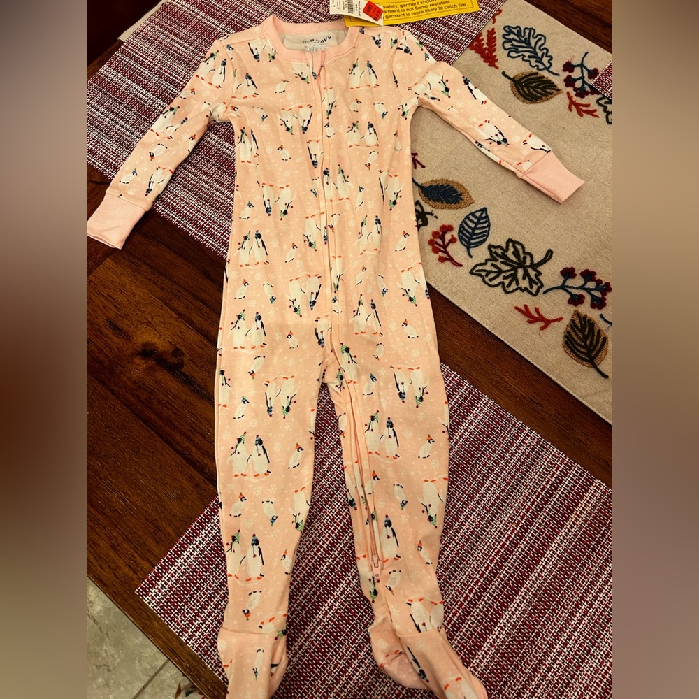 NWT OLD NAVY SLEEPER- 12-18m
